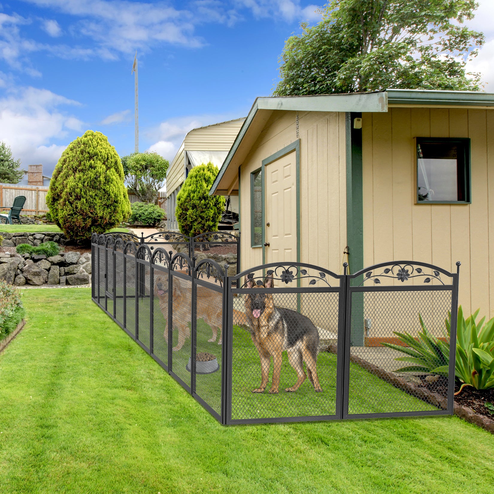 Garden shop dog pen